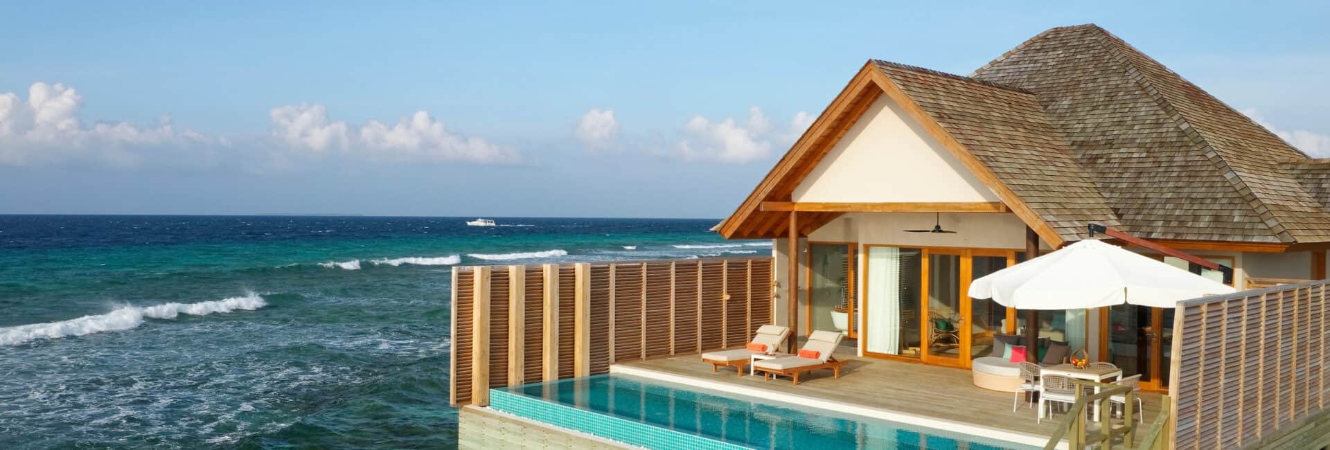 Emerald Faarufushi Resort & Spa