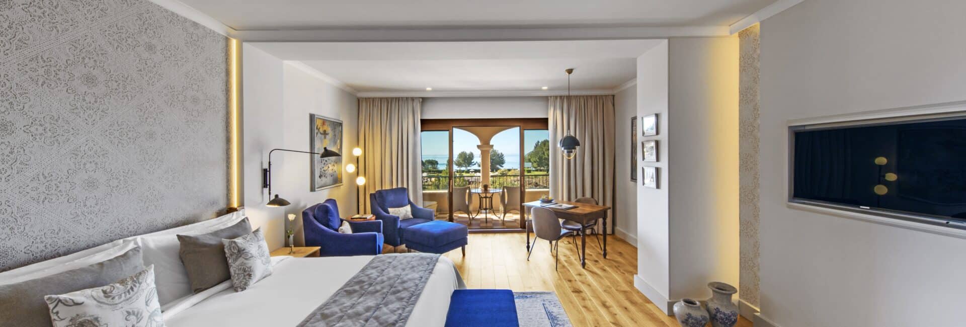 St. Regis Mardavall - Sea view junior suite