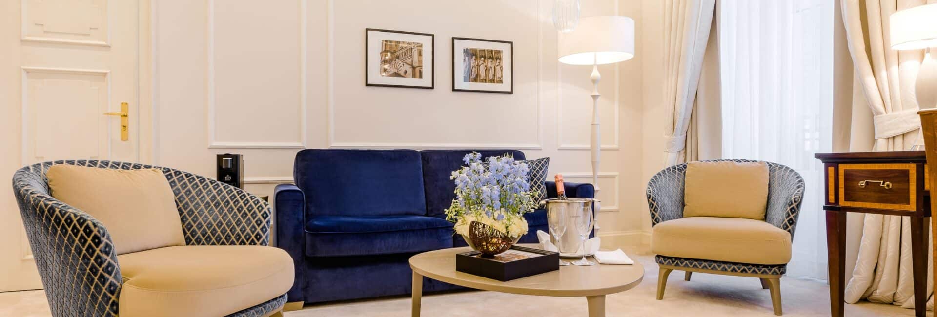 Excelsior Hotel Ernst - Suite Wohnzimmer 1