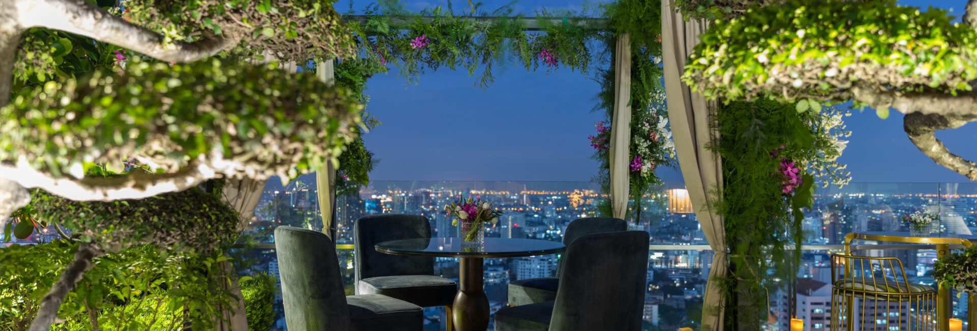 137 Pillars Suites & Residences Bangkok Rooftop Rendezvous Package_Cabana