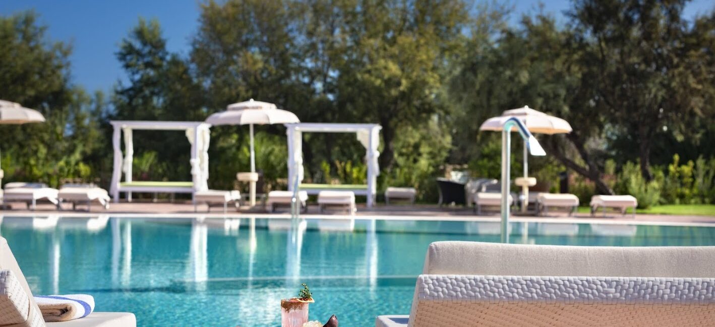 Abi Doru - Pool Bar
