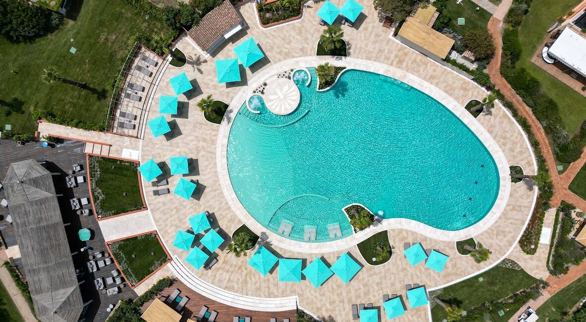 Abi D'Oru - pool