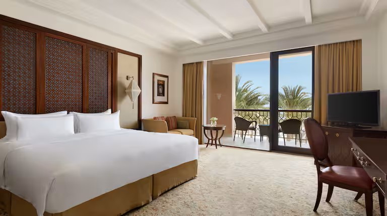 Shangri-La Al Husn - roomv