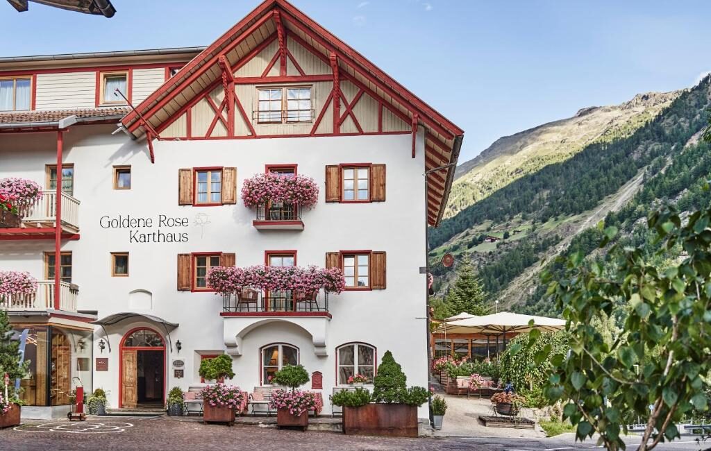 Golde Rose Karthaus//