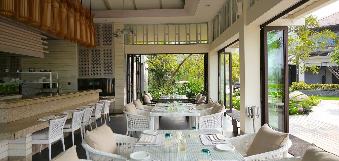 Banyan Tree Lang Co Vietnam/ Azura Restaurant